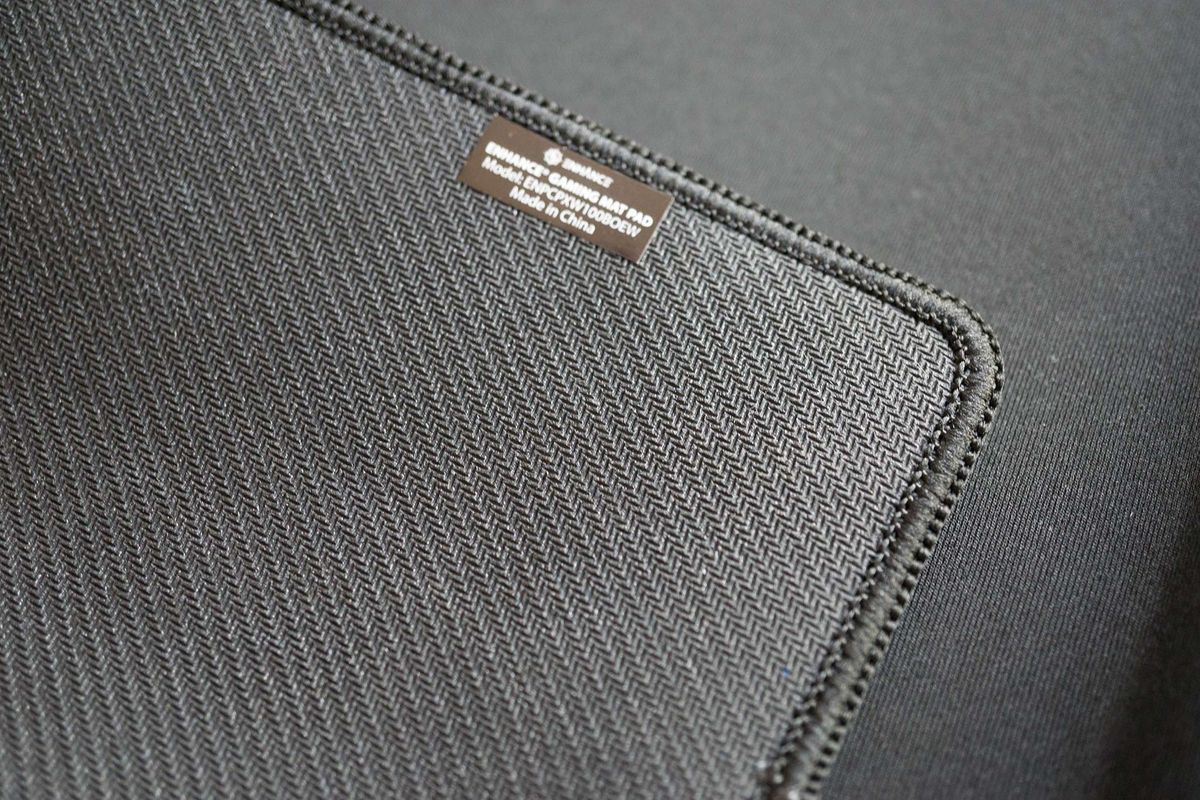 ENHANCE XXL Mousepad