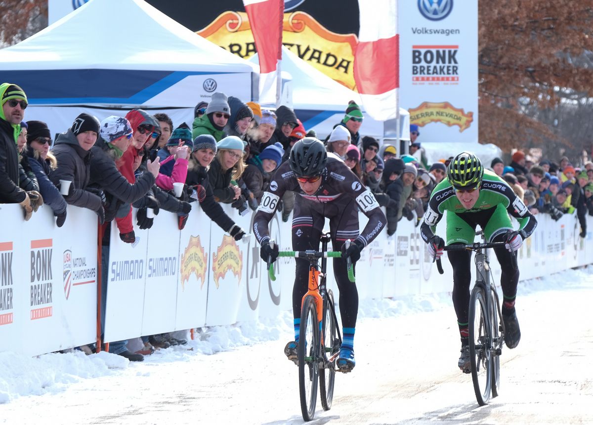 Maxx Chance (EVOL DevoElite Racing) sprinting against Gage Hecht for second place