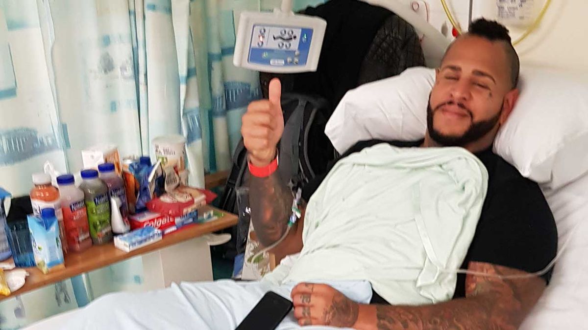 Tommy Vext in hospital