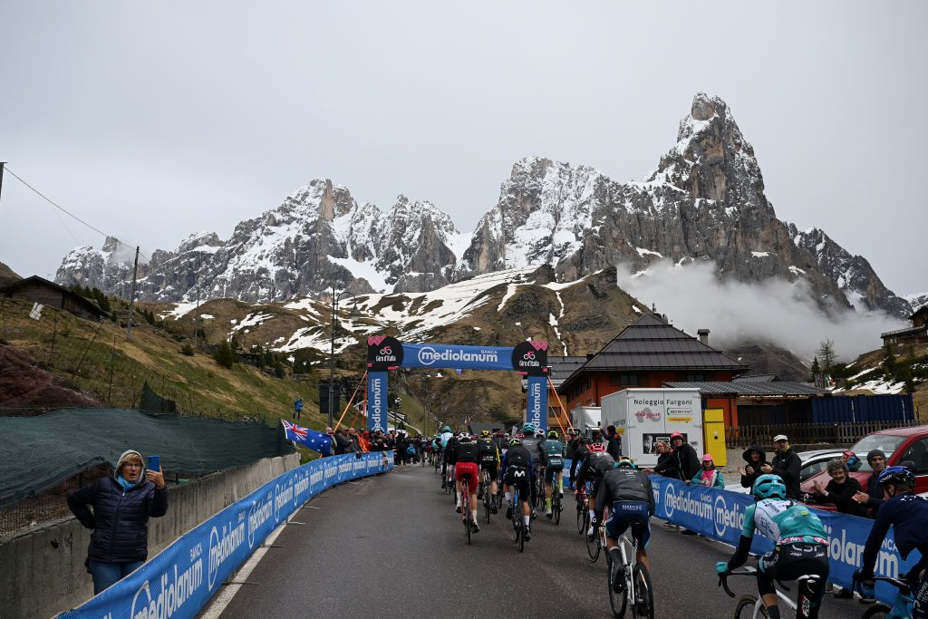 PASSO BROCON ITALY MAY 22 A general view of the peloton compete climbing to the Passo Rolle 1973m during the 107th Giro dItalia 2024 Stage 17 a 159km stage from Selva di Val Gardena to Passo Brocon 1604m UCIWT on May 22 2024 in Passo Brocon Italy Photo by Dario BelingheriGetty Images