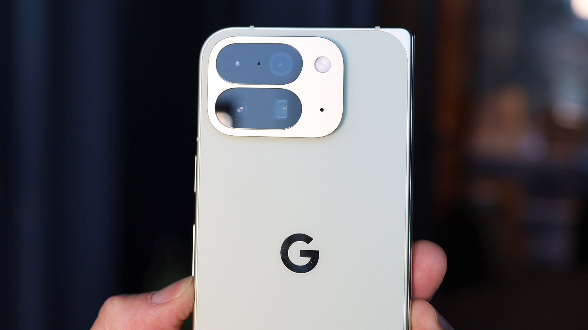 Google Pixel 10 Pro Fold HANDS ON