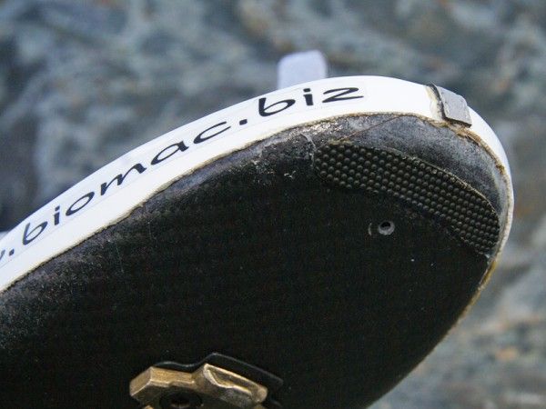 The synthetic materials absorb very little water but the visible glue lines are disappointing.