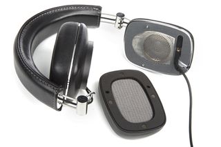 The sheepskin leather ear pads are ultra-soft