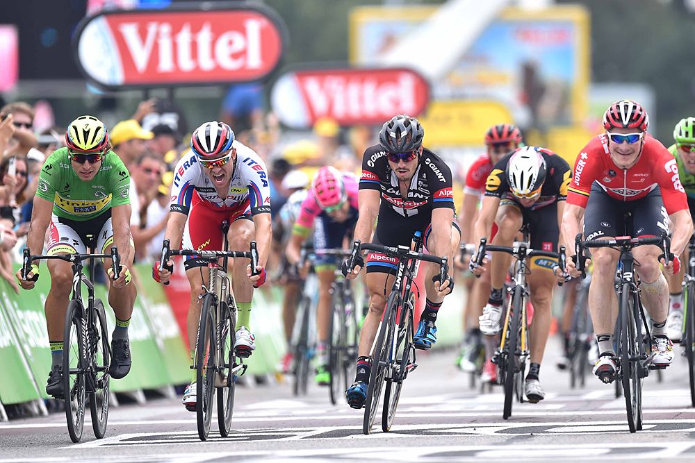 The sprint on stage 15 of the Tour de France
