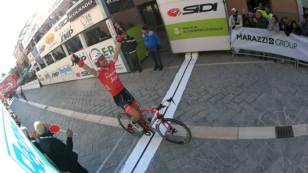 Bauke Mollema wins stage 2 at Coppi e Bartali