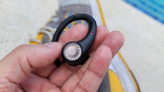 TheTribit MoveBuds H1's touch sensor on display