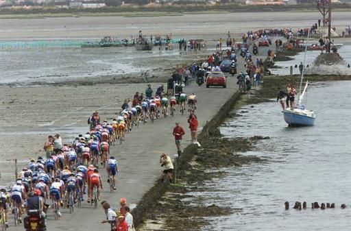 The Passage au Gois was critical in the 1999 Tour de France.