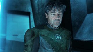 Kyle Chandler's Hal Jordan wearing his Green Lantern suit in Lanterns episode 2