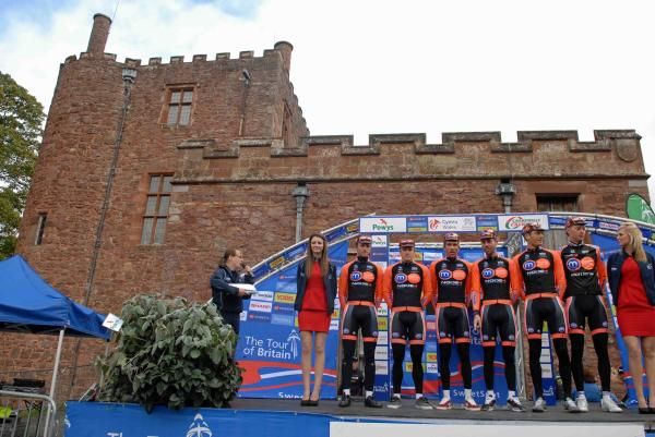 Motorpoint Pro Cycling signs in under Powis Castle