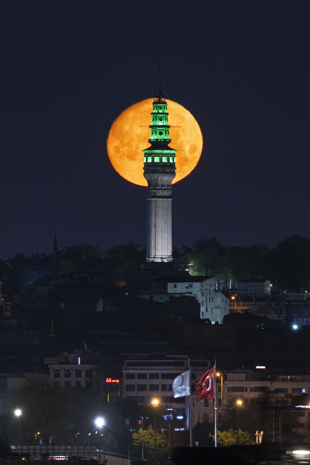 May 2026 Brings Two Full Moons: Flower Moon and Rare Blue Moon — image 5