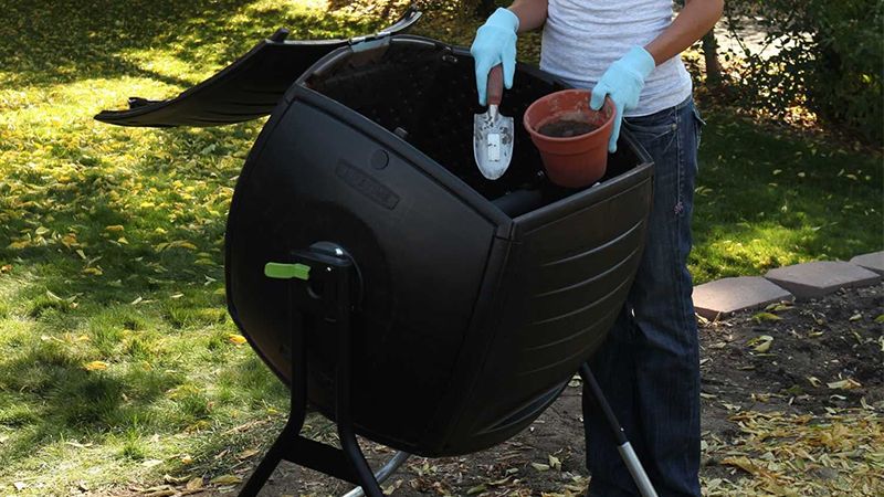 Lifetime compost tumbler