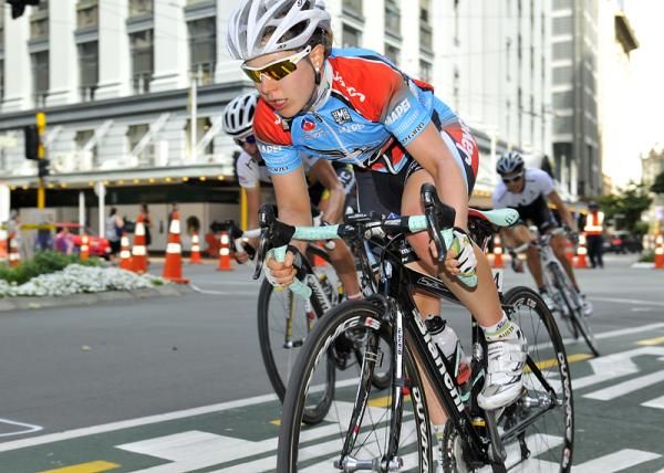 Amanda Spratt (Team Jayco) powers out of the hairpin turn