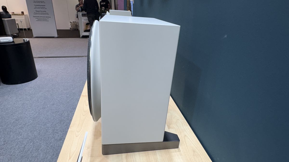 Jamo Concert Element 50 speakers