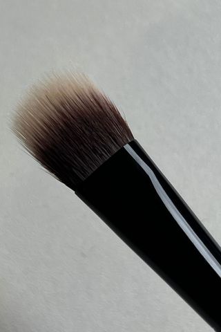 close up of bareMinerals Shade & Diffuse Eye Brush
