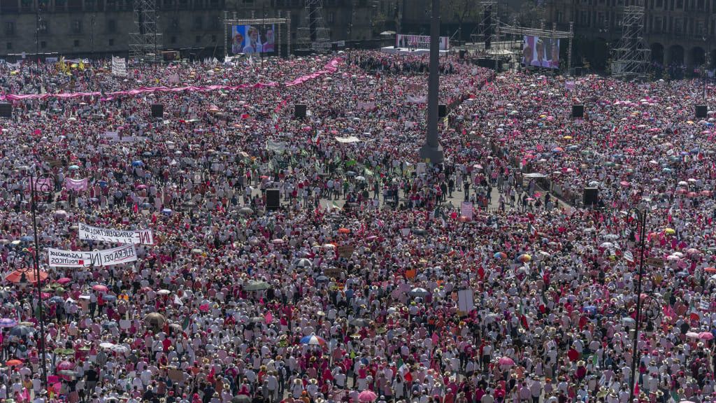 Protesters in Mexico City