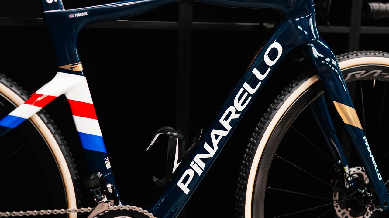 Pro bike Tom Pidcock's Pinarello Crossista