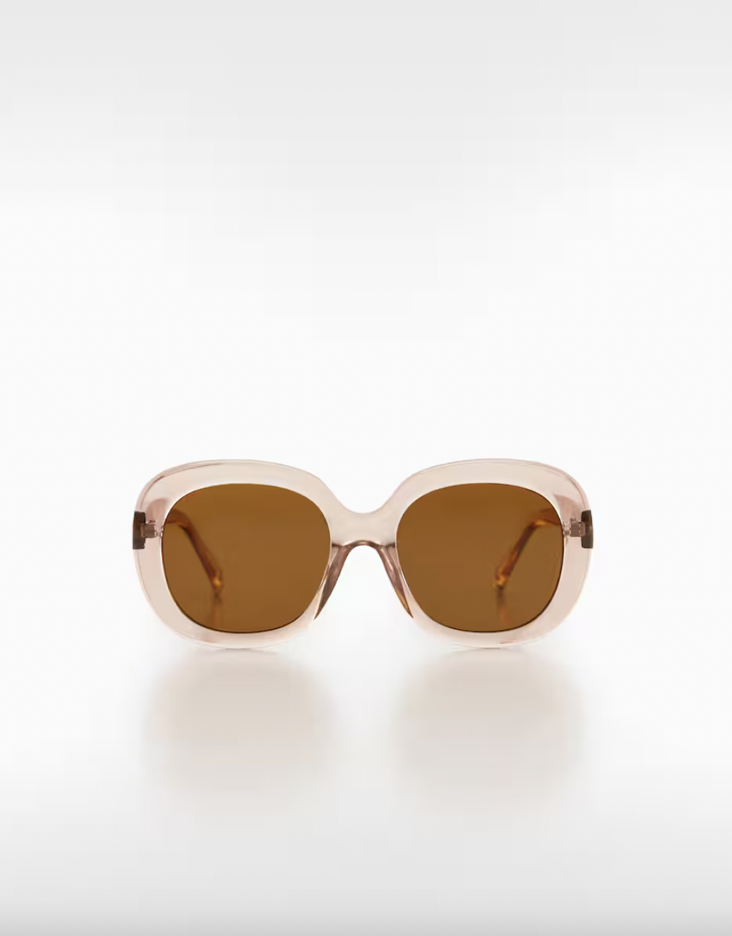 DZdKL4UKMScvxWXVpiVc7K-2560-80 محرران محبان للحيادية يجربان مجموعة Mango's Bright Summer استعدادًا للأشهر الأكثر دفئًا