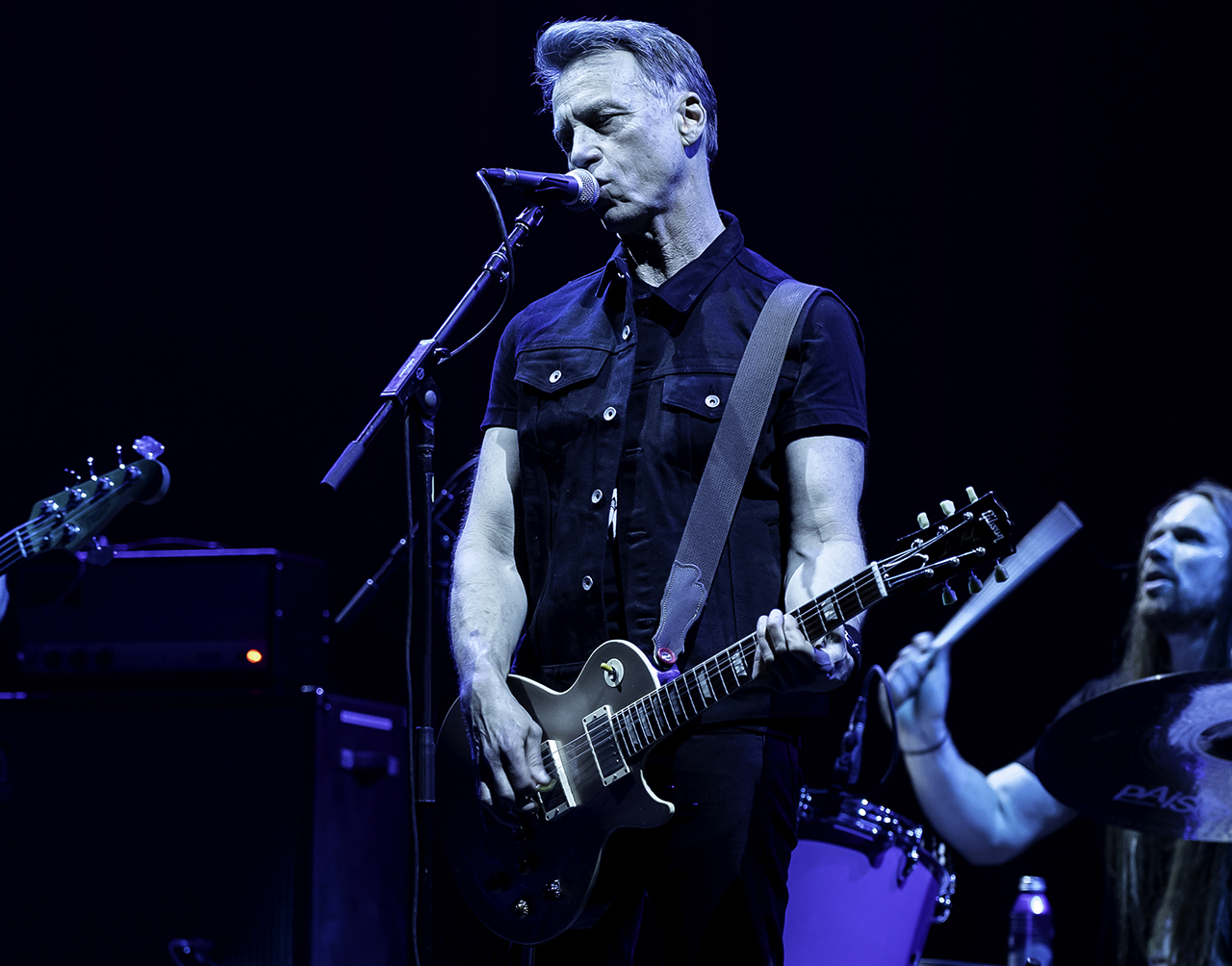 Matt Cameron playing guitar with Is This Real?