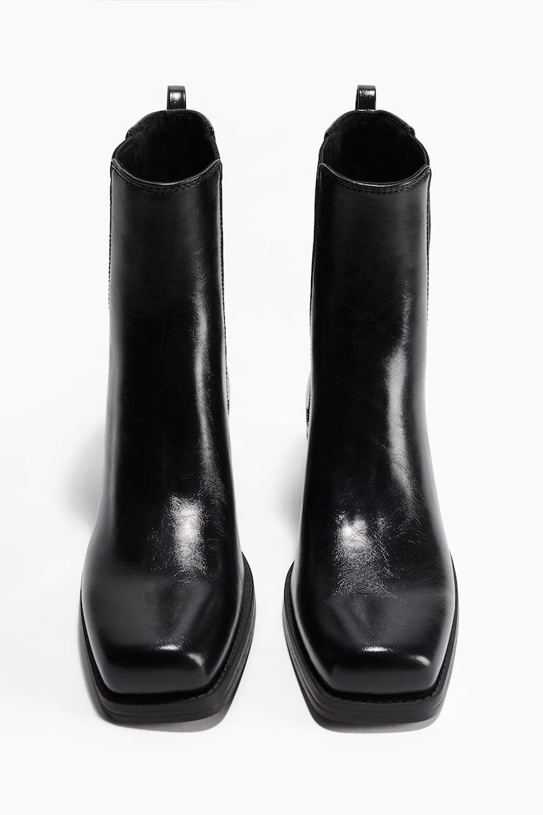 Square-Toe Chelsea Boots