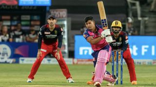 Rajasthan Royals vs Royal Challengers Bangalore in the 2022 IPL
