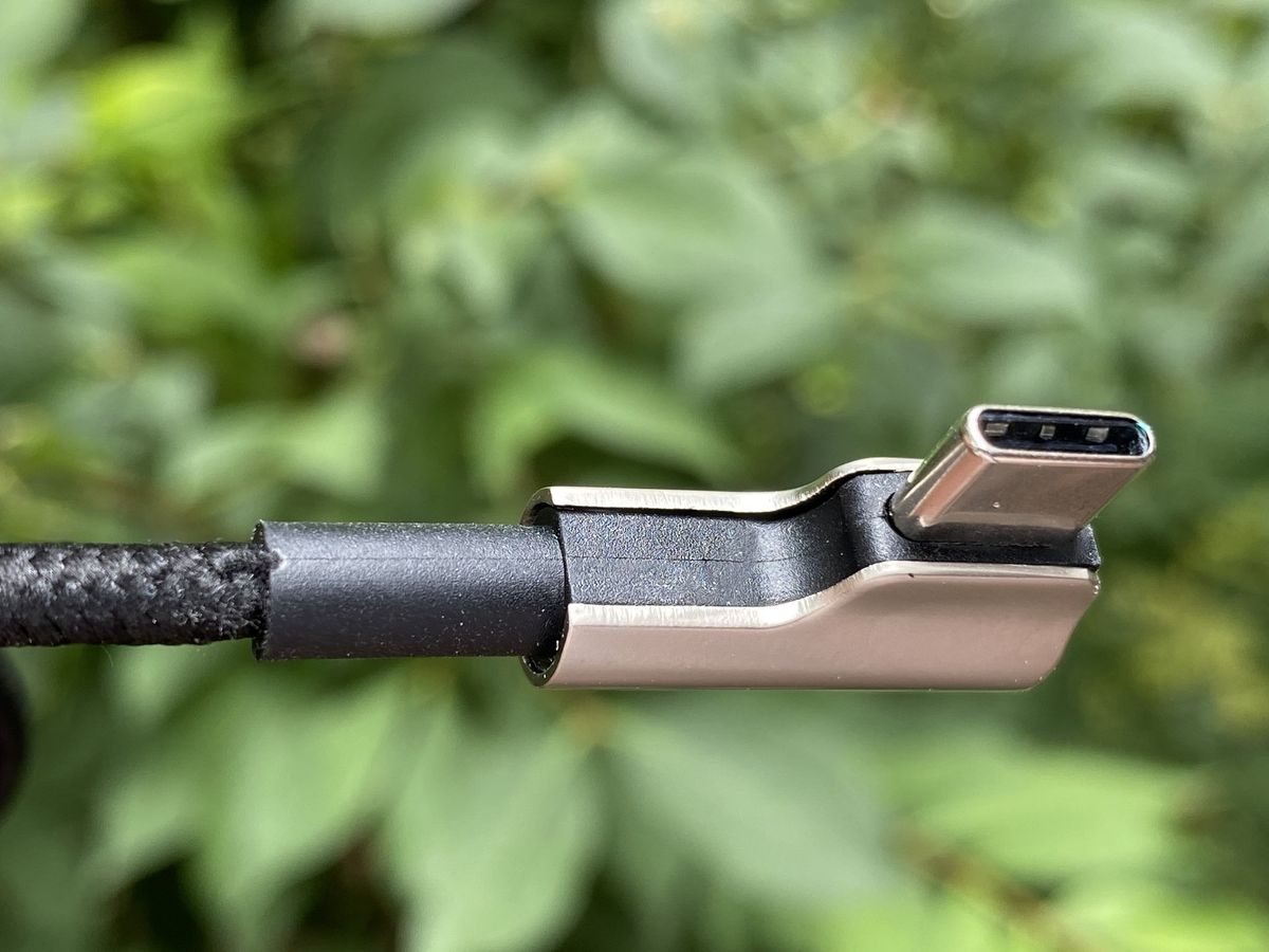 Aukey Right Angle Charging Cable Usb C