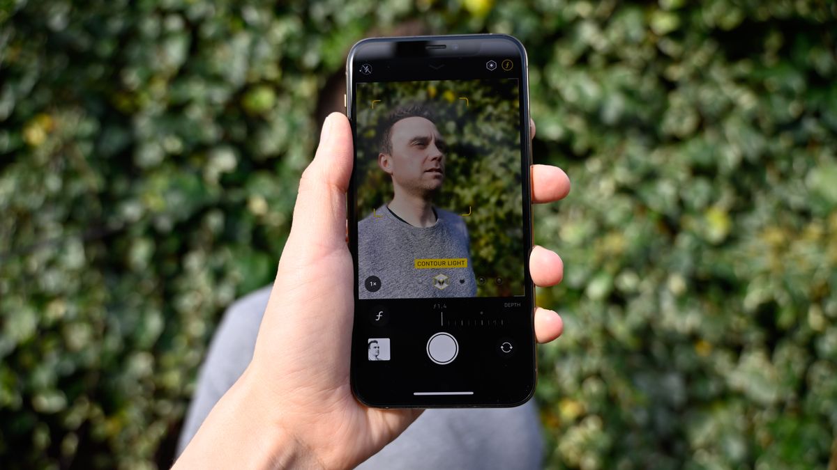 How to use portrait lighting effects with the iPhone 11 Pro | Digital ...