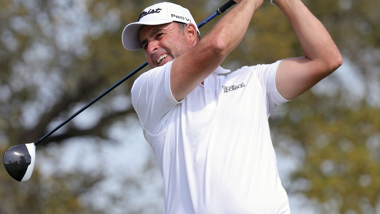 Richard Bland takes a tee shot at the 2022 Valero Texas Open