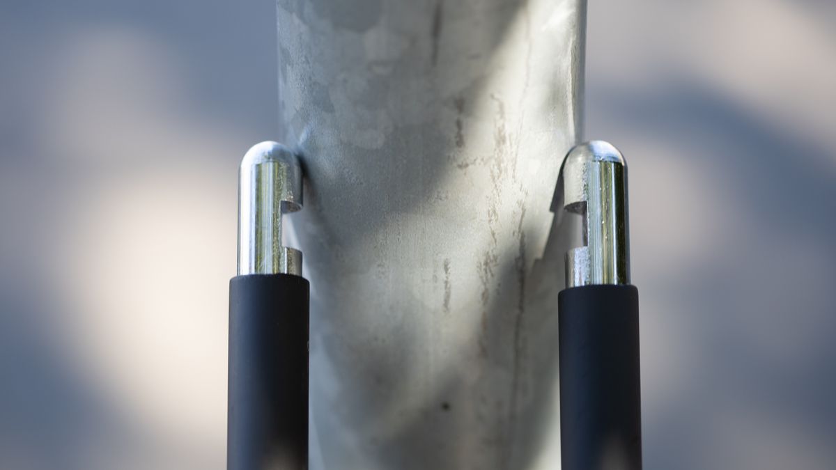 Tex-Lock bike lock isn't wide enough for a sign post