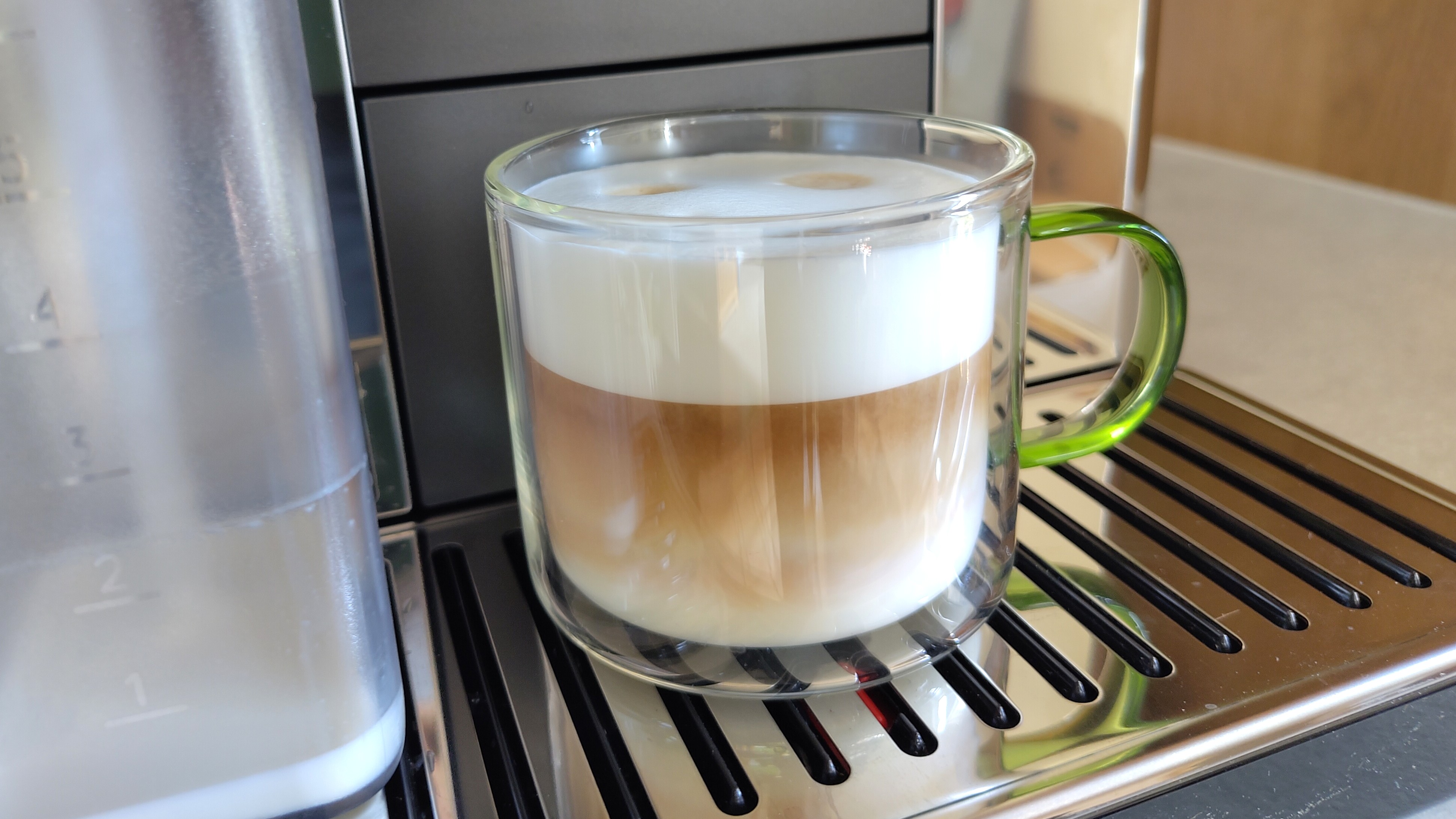 Latte macchiato made using Primadonna Aromatic coffee maker