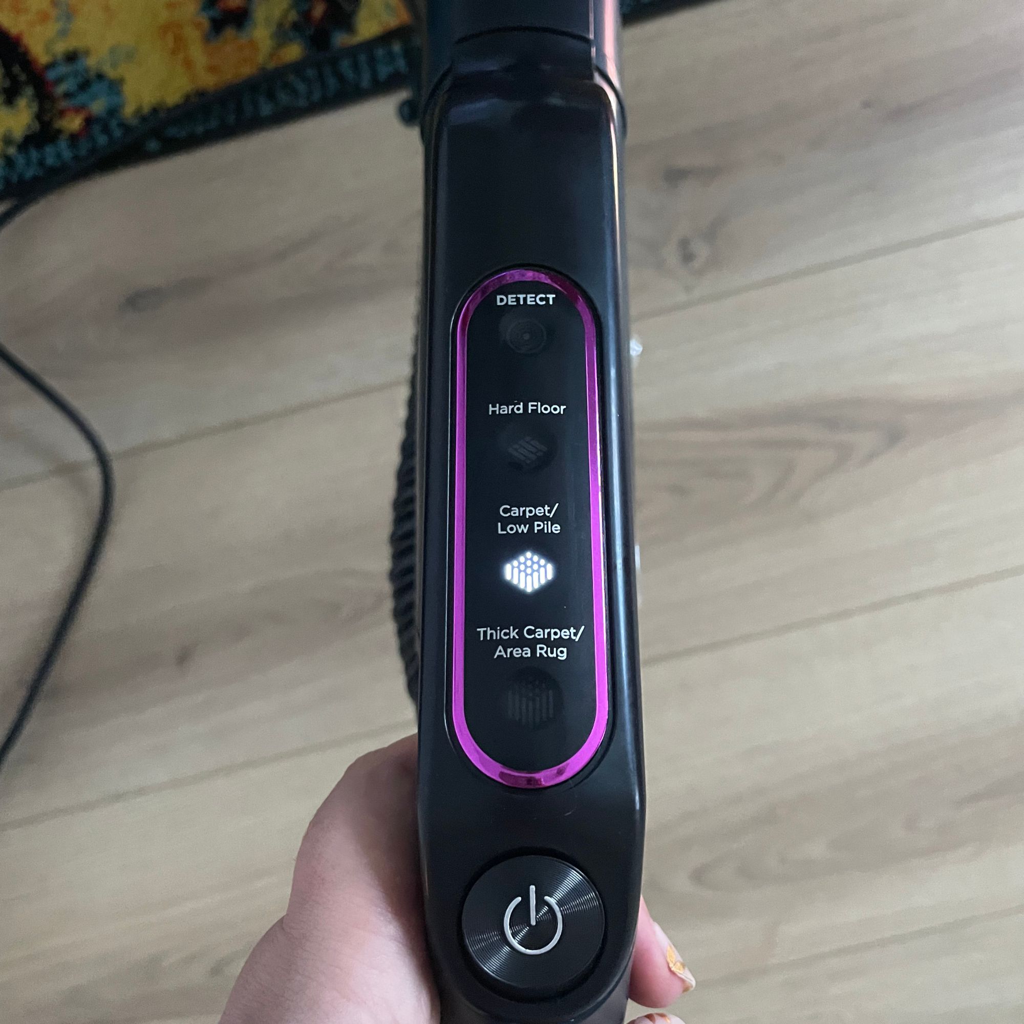 Shark PowerDetect Powered Lift-Away Upright Pet Vacuum Cleaner AZ3900UKT handle with mode controls