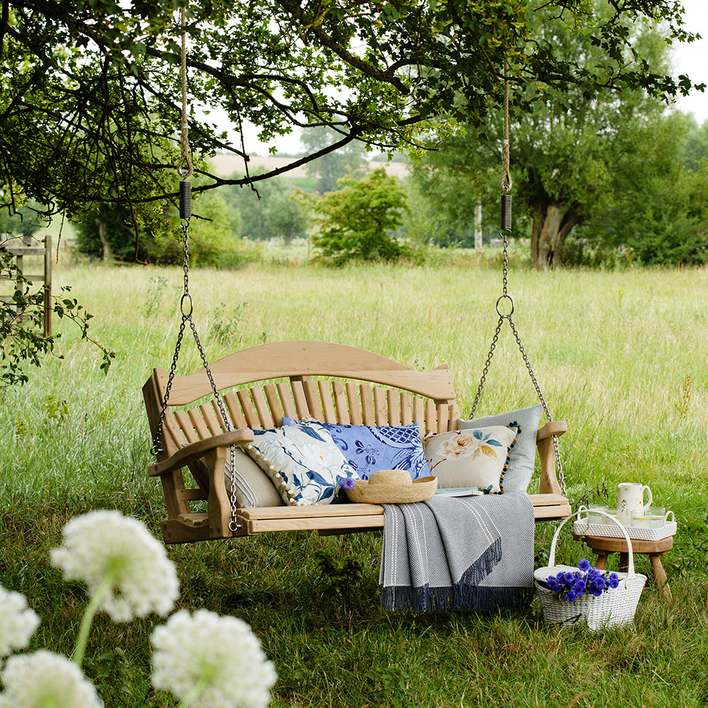 Garden swings to make your summer swing along nicely