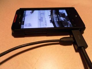 Side view with charging cable