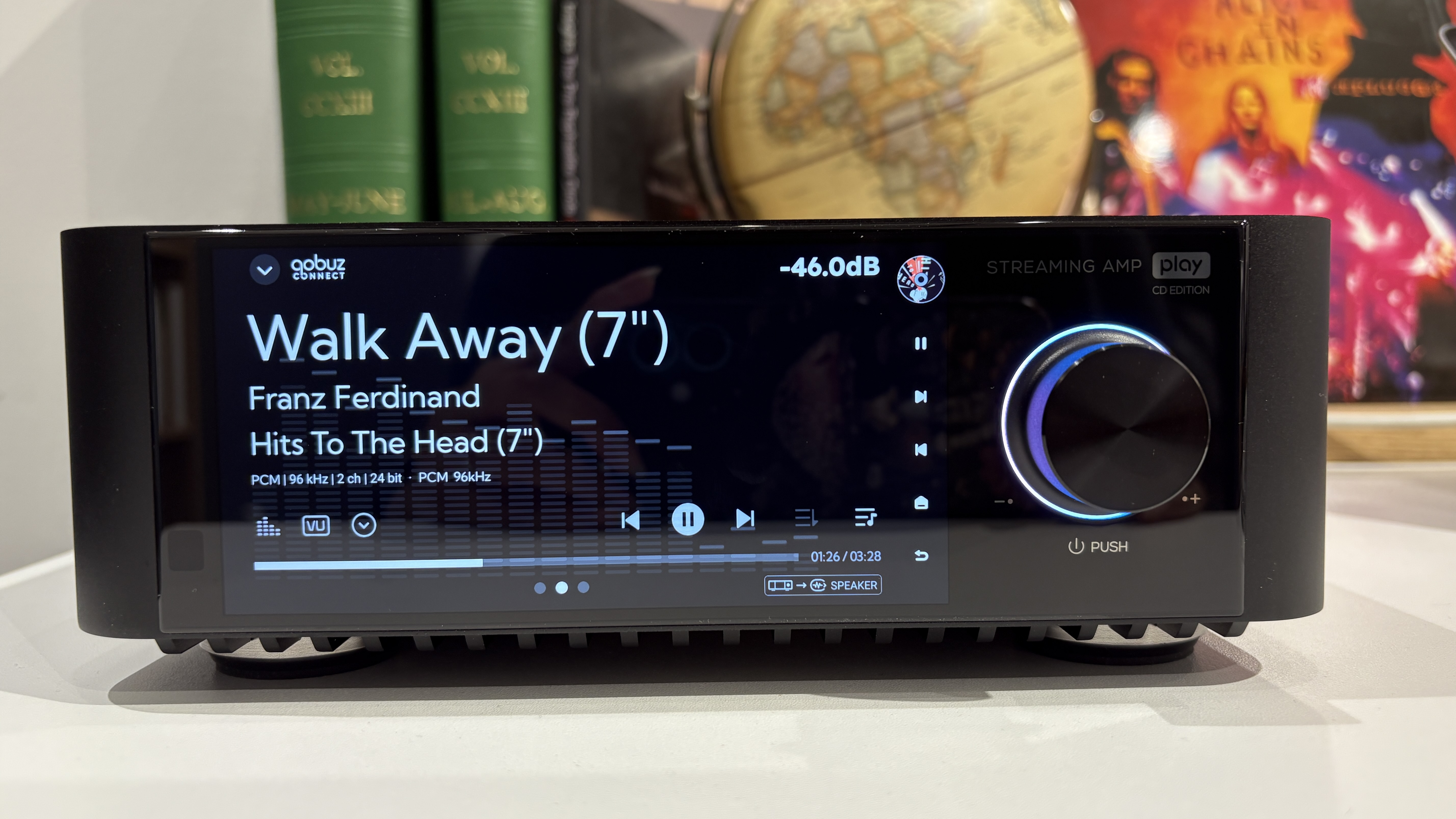 Eversolo Play CD Editions with different screen display options