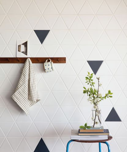 Triangular tile micro trend – everything you need to know | Homes and ...