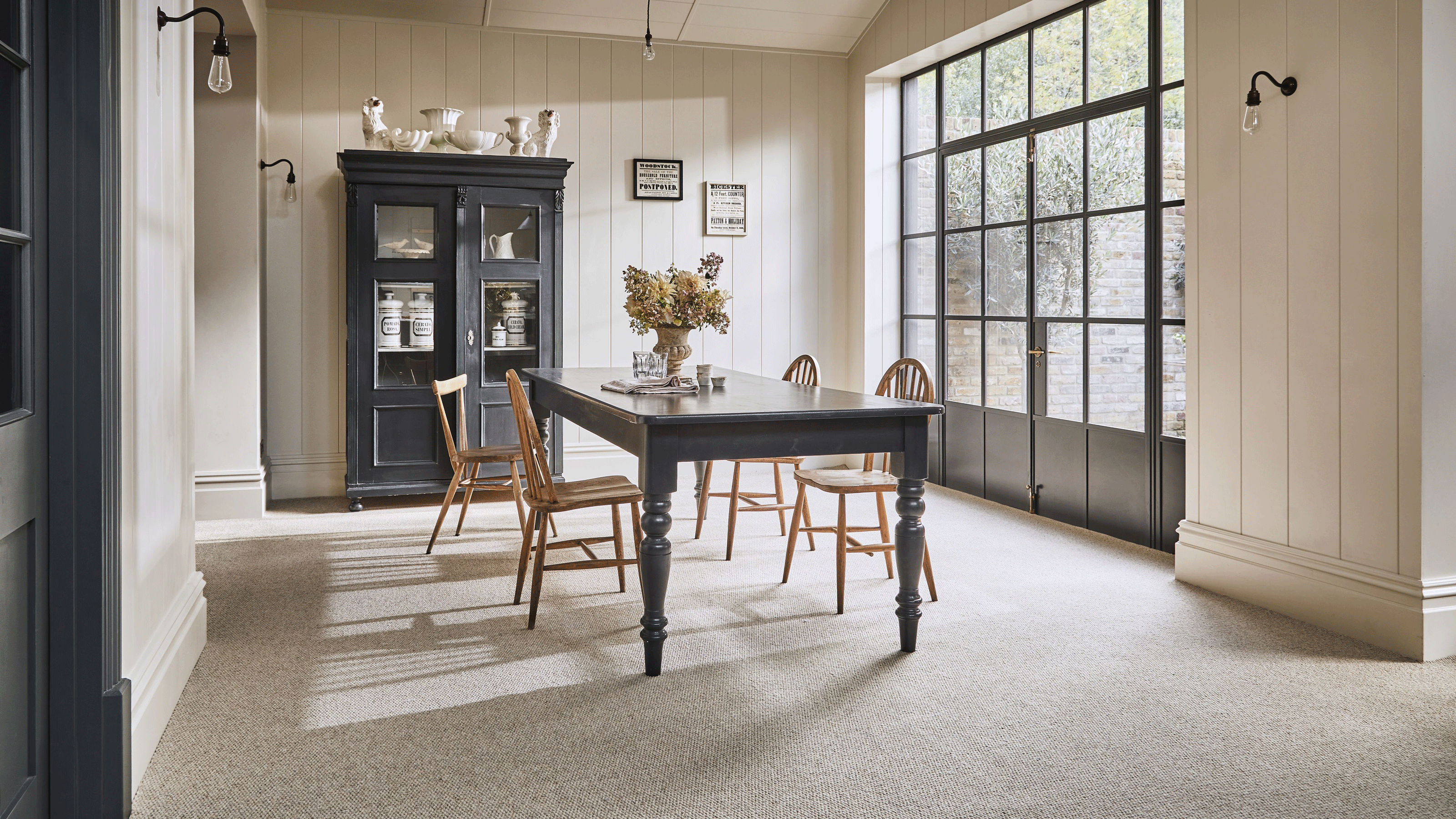 carpet in dining room