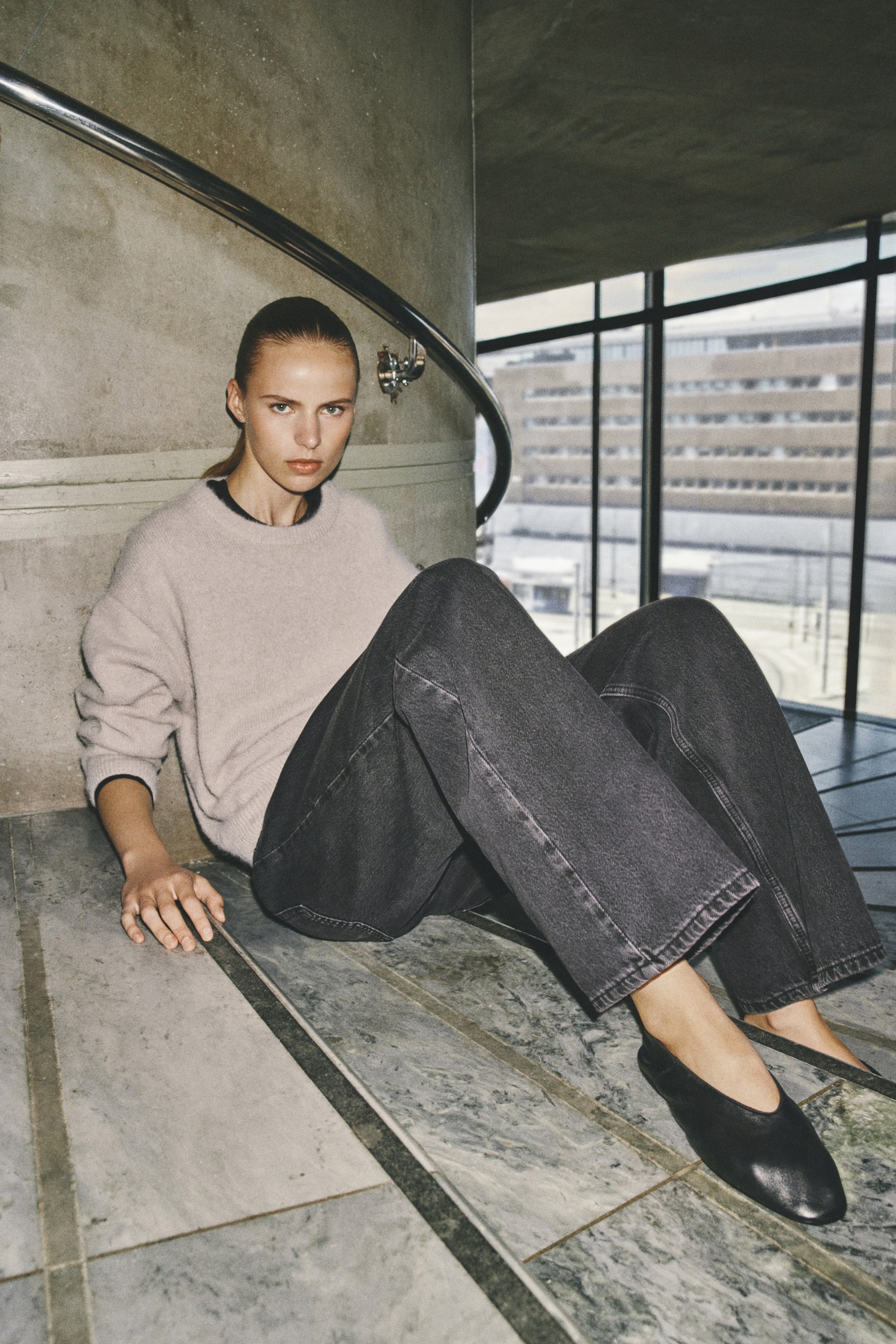 Wide Regular Waist Jeans