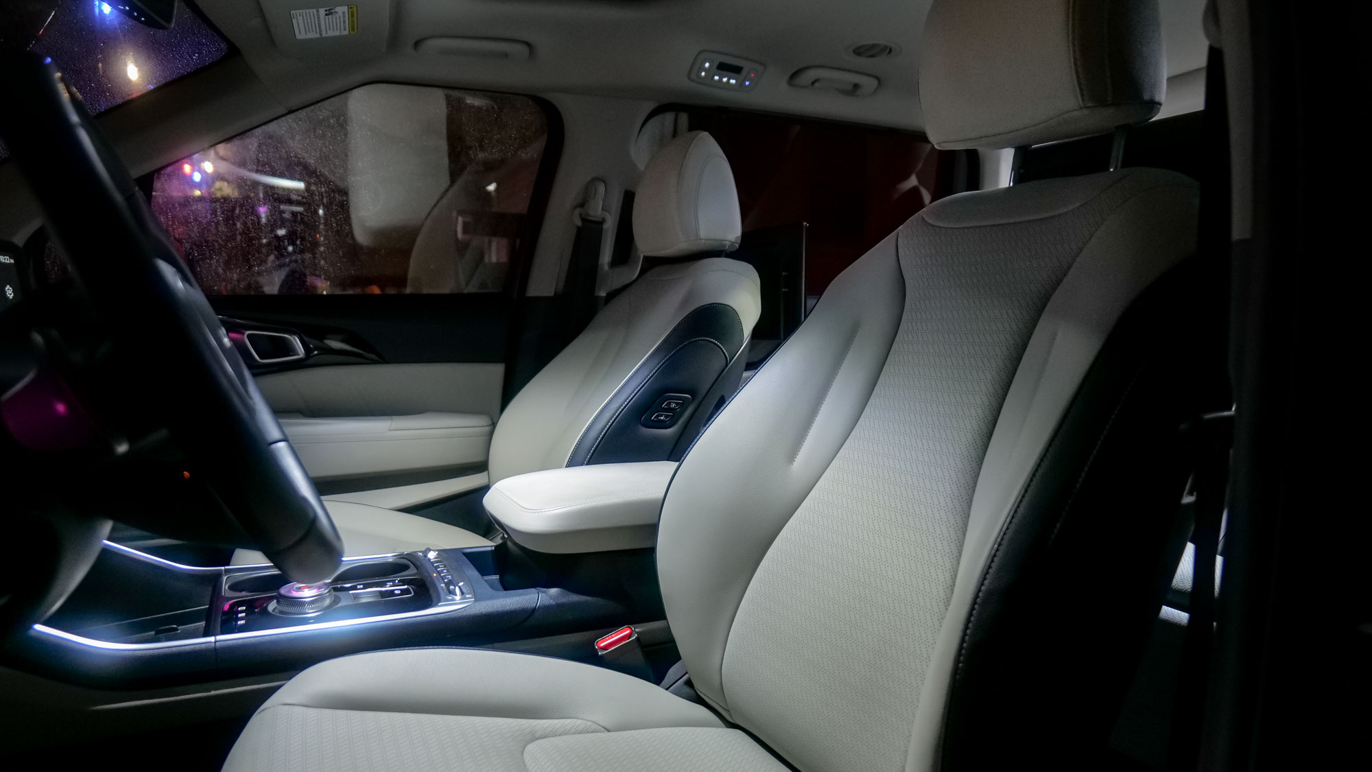 2025 Kia Carnival Hybrid SX Prestige test drive.