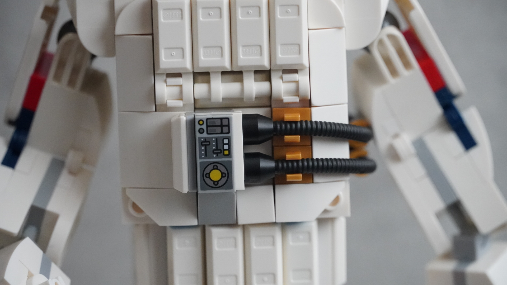 Details from the Lego Creator Space Astronaut