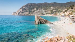 Cinque Terre hikes: Monterosso beach