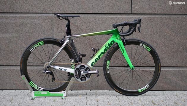 Mark Cavendish had a special paint job on his Cerv&eacute;lo S5 for the Tour de France