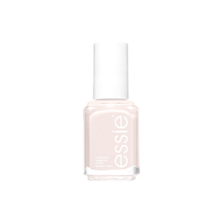 Este esmalte de uñas Essie Marshmallow es imprescindible para una pedicura Fombré