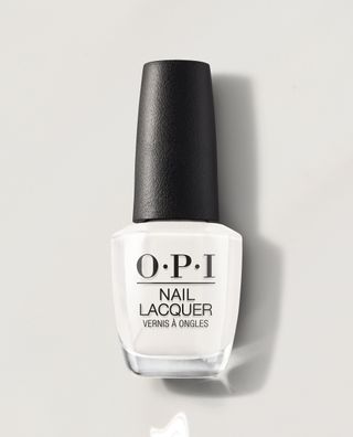 DcJAE8FGeKLtF5m8YfrMHK-320-80 Hailey Bieber's Funny Bunny Milky French Manicure