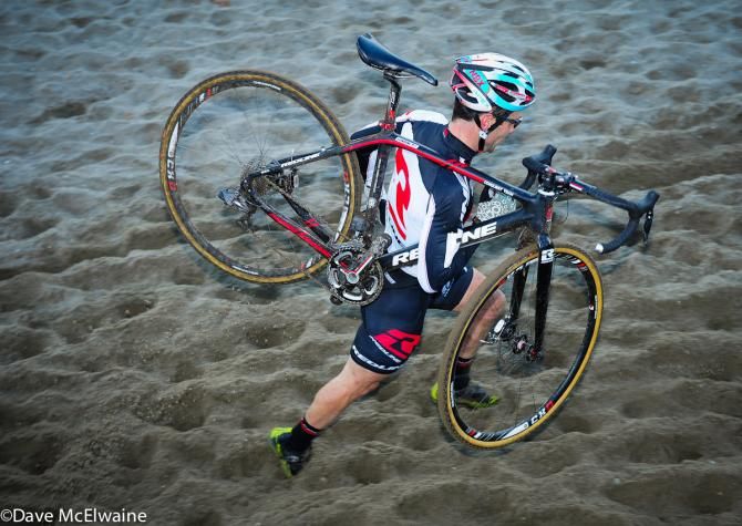 Justin Lindine (Redline-NBX) with a comfortable lead late in the contest