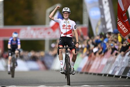 Fem van Empel wins at Tabor 2022