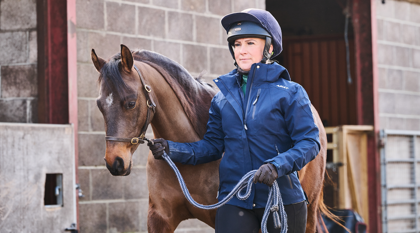 Leading a pony correctly