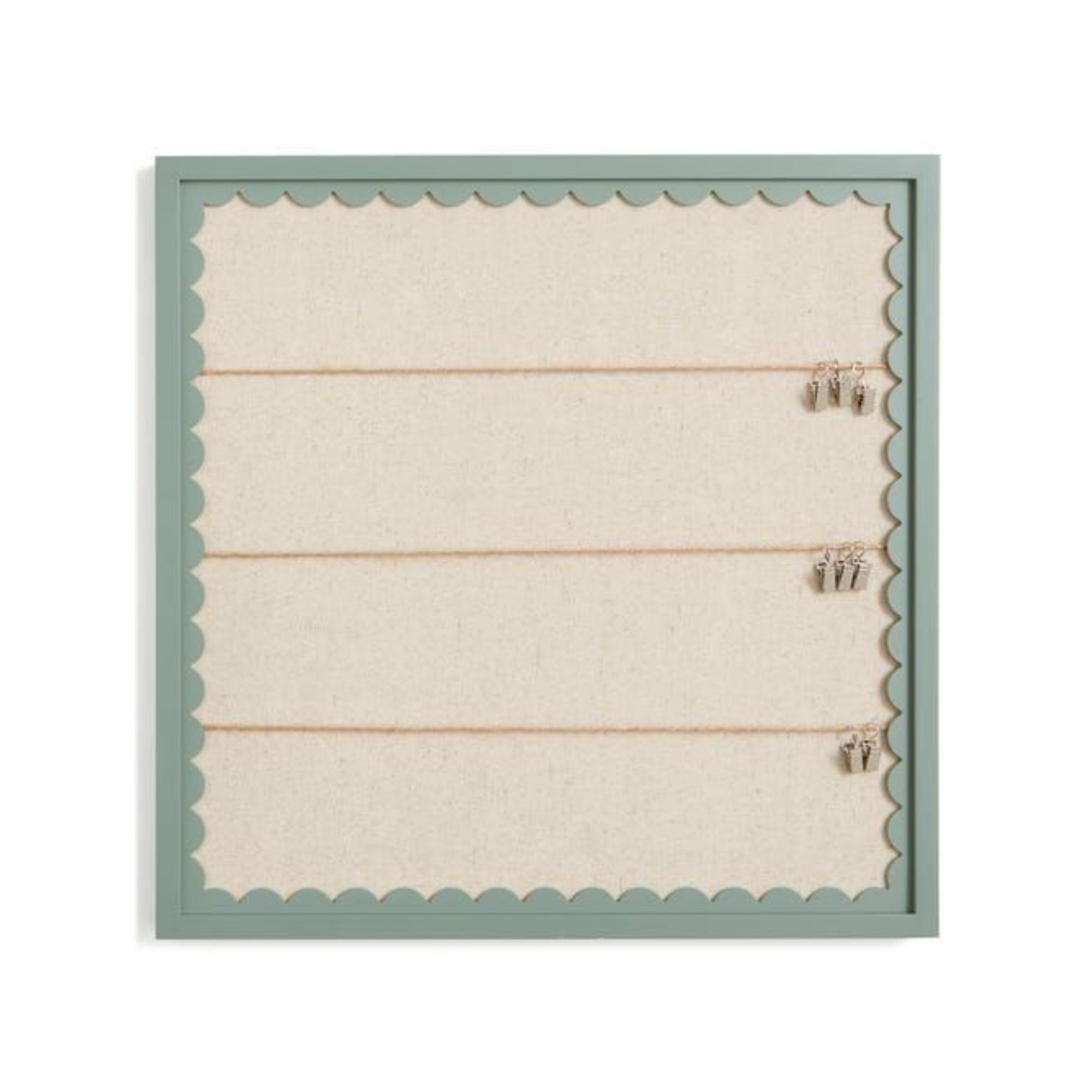 Remi Scalloped Edge Peg Board