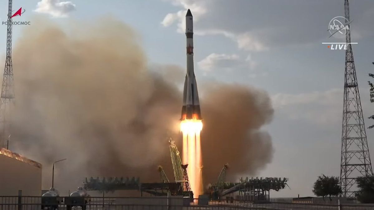 Bekijk het Russische Progress 84-dok live bij het ruimtestation, uren na de lancering (video)