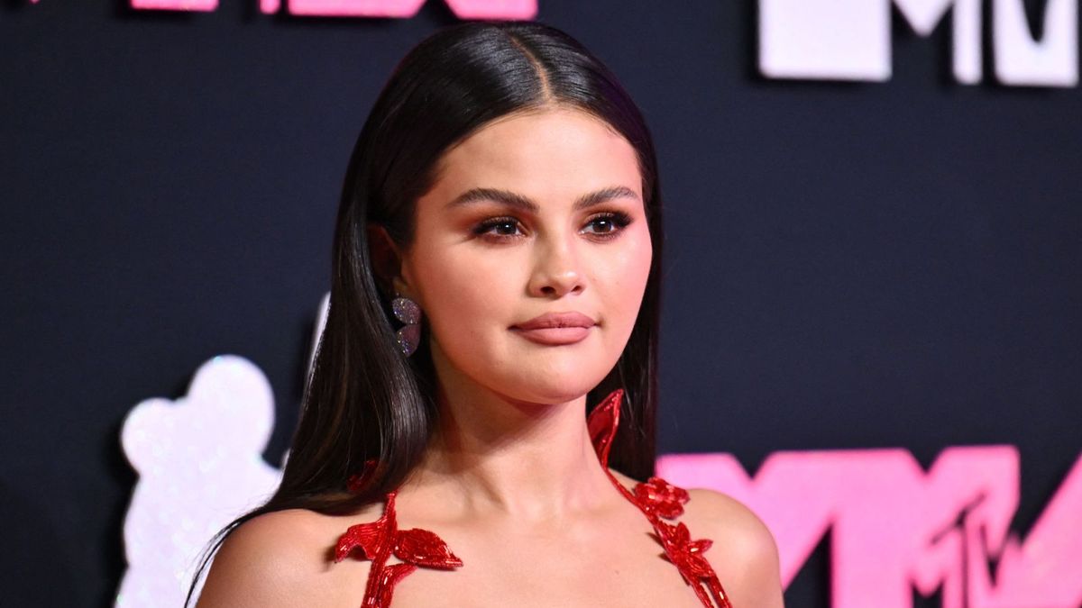 Inside Selena Gomez's cozy and feminine Rare Beauty space