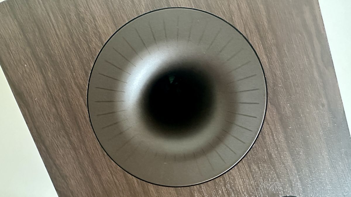 Rear-firing bass reflex port of the Dali Kupid bookshelf speaker.