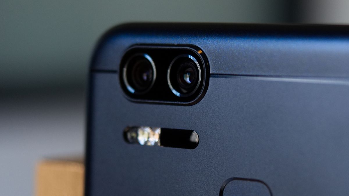 Battery and camera performance Asus Zenfone 3 Zoom review Page 3